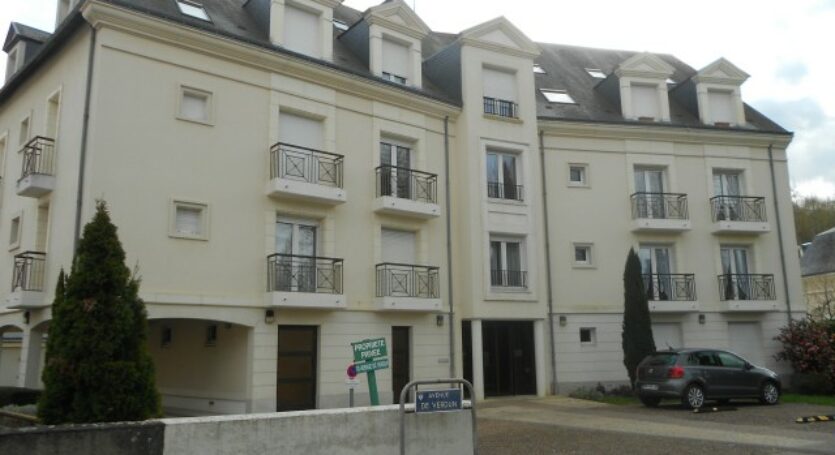 LOCATION-F1-BIS-MEUBLE-VENDOME (01)