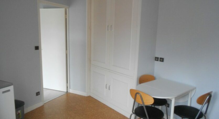 LOCATION-F1-BIS-MEUBLE-VENDOME (04)