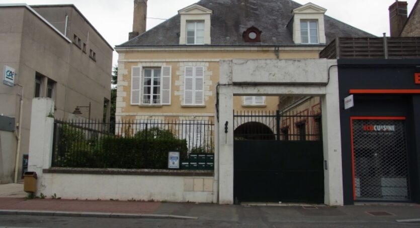 LOCATION-F2-F3-F4-F5-MAISON-VENDOME-ST-OUEN-AGENCE-IMMOBILIERE-VENDOME-SE-LOGER-PAP-LE-BON-COIN (1)