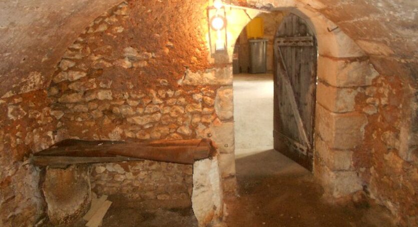 LOCATION-MAISON-THORE-LA-ROCHETTE (17)