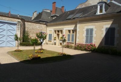 LOCATION-STUDIO-AGENCE-VENDOME-IMMOBILIIER-THILY (1)