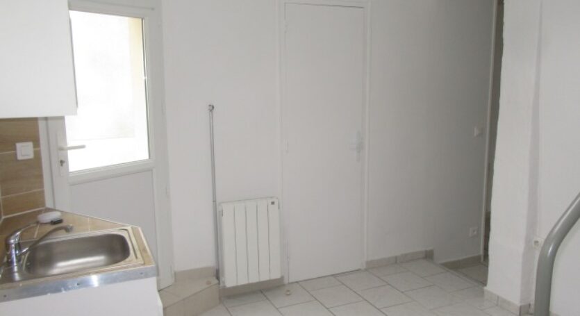 LOCATION-STUDIO-MEUBLE-F1-F2-F-F4-F5-MAISON-VENDOME-PLAZA-AGENCE-IMMOBILIERE-ARCHIVE (5)