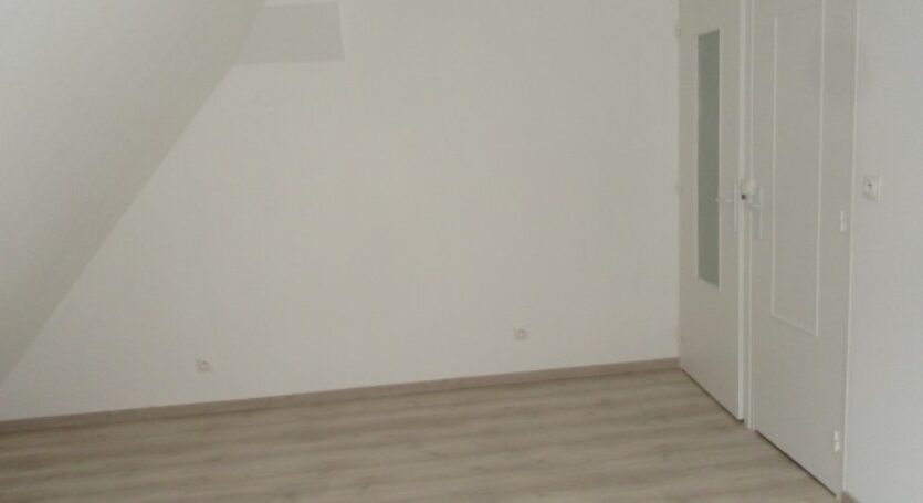 LOCATION-STUDIO-MEUBLE-F1-F2-F-F4-F5-MAISON-VENDOME-PLAZA-AGENCE-IMMOBILIERE-ARCHIVE (8)
