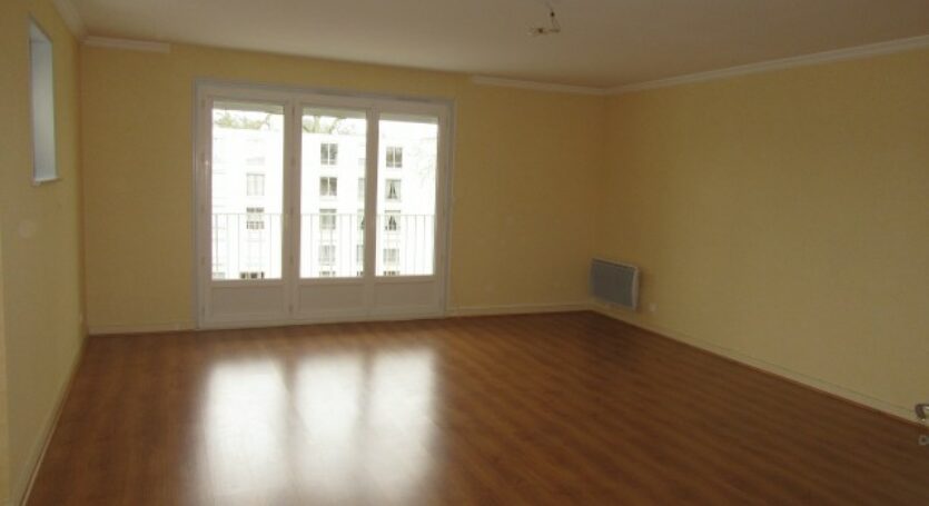LOCATION-VENTE-LOUER-VENDRE-APPARTEMENT-MAISON-STUDIO-F1-F2-F3-F4-F5-F6-AGENCE-IMMOBILIERE-VENDOME-PLAZA-INDICATEUR-VENDOMOIS-SAINT-MARTIN-IMMOBILIER-VEND (04)