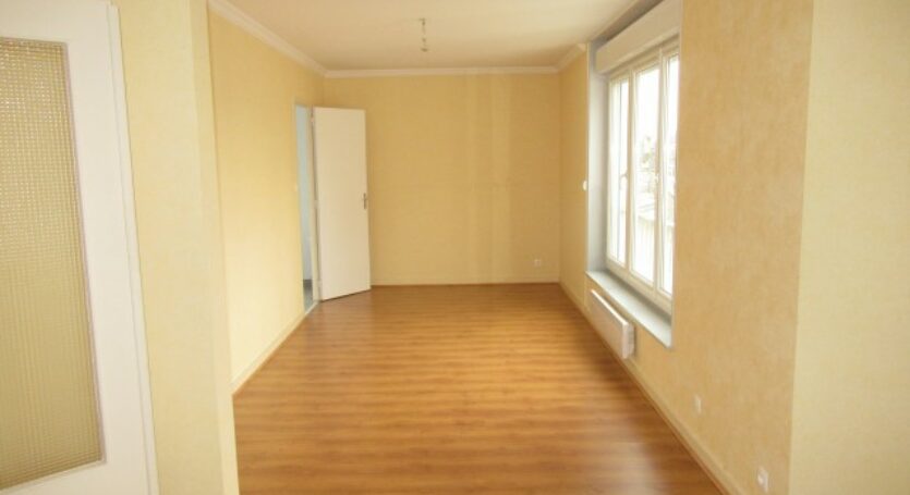 LOCATION-VENTE-LOUER-VENDRE-APPARTEMENT-MAISON-STUDIO-F1-F2-F3-F4-F5-F6-AGENCE-IMMOBILIERE-VENDOME-PLAZA-INDICATEUR-VENDOMOIS-SAINT-MARTIN-IMMOBILIER-VEND (06)
