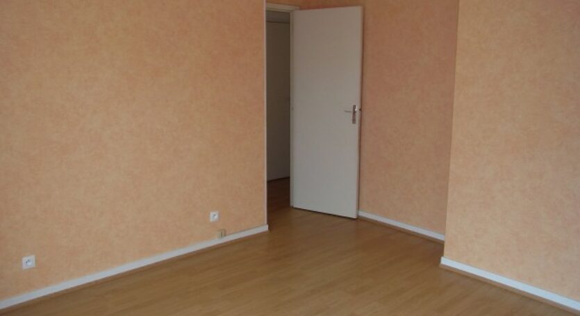 LOCATION-VENTE-LOUER-VENDRE-APPARTEMENT-MAISON-STUDIO-F1-F2-F3-F4-F5-F6-AGENCE-IMMOBILIERE-VENDOME-PLAZA-INDICATEUR-VENDOMOIS-SAINT-MARTIN-IMMOBILIER-VEND (12)