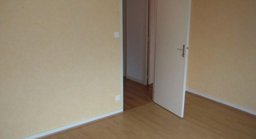 LOCATION-VENTE-LOUER-VENDRE-APPARTEMENT-MAISON-STUDIO-F1-F2-F3-F4-F5-F6-AGENCE-IMMOBILIERE-VENDOME-PLAZA-INDICATEUR-VENDOMOIS-SAINT-MARTIN-IMMOBILIER-VEND (14)